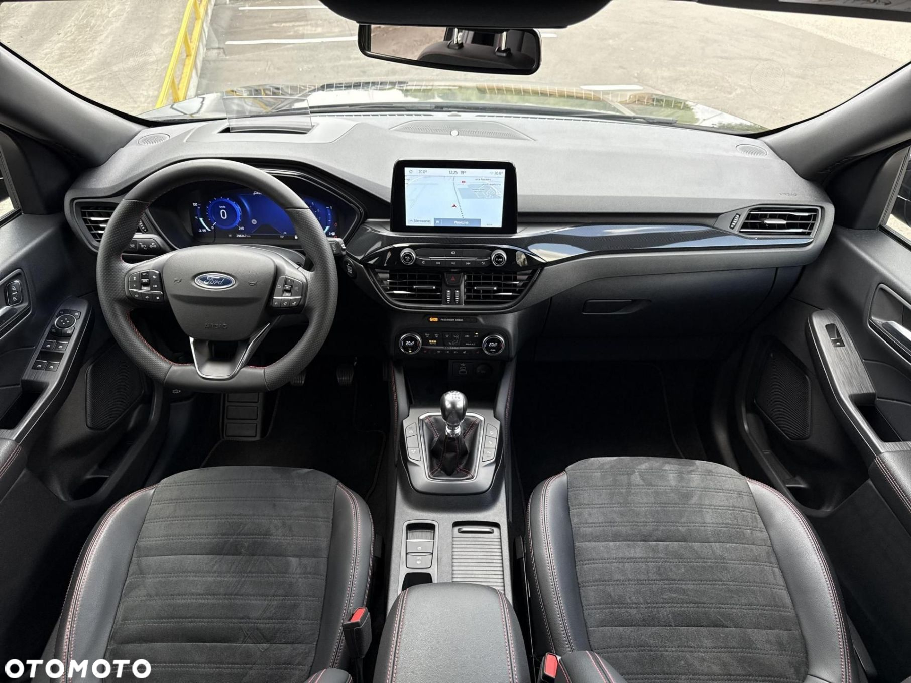 Ford Kuga 1.5 EcoBoost ST-LINE X - 17