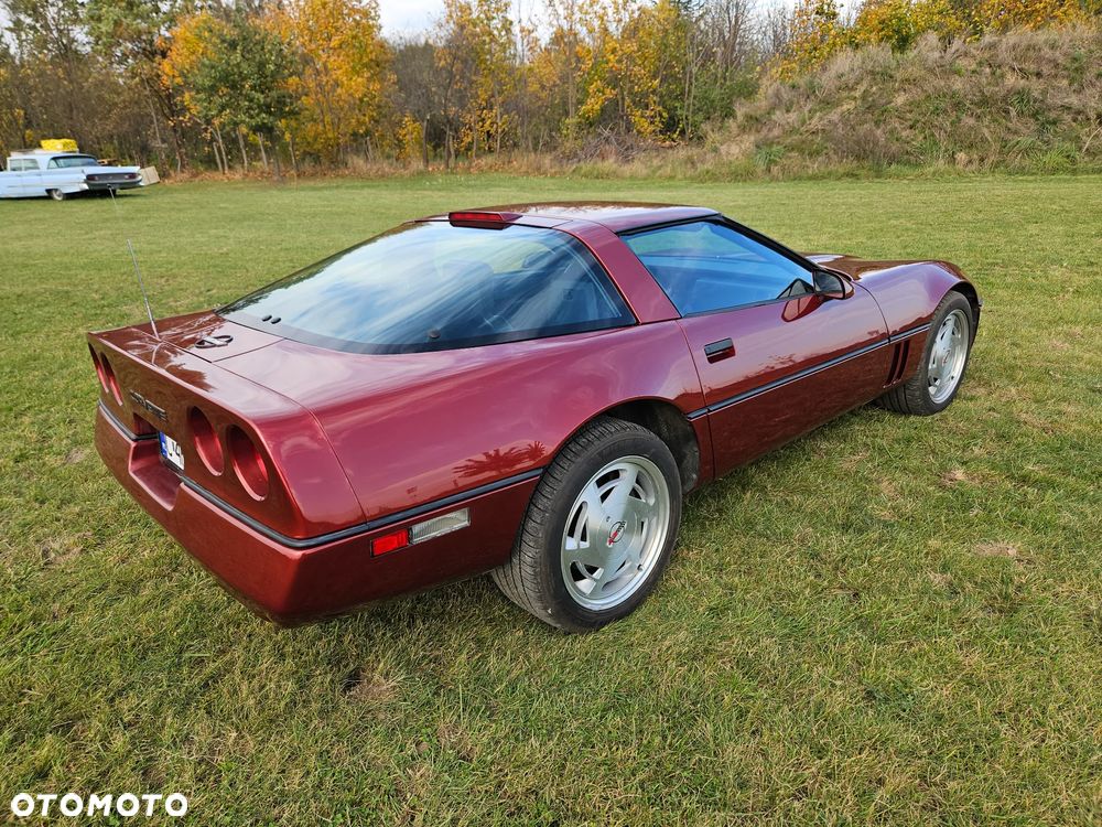 Chevrolet Corvette - 5