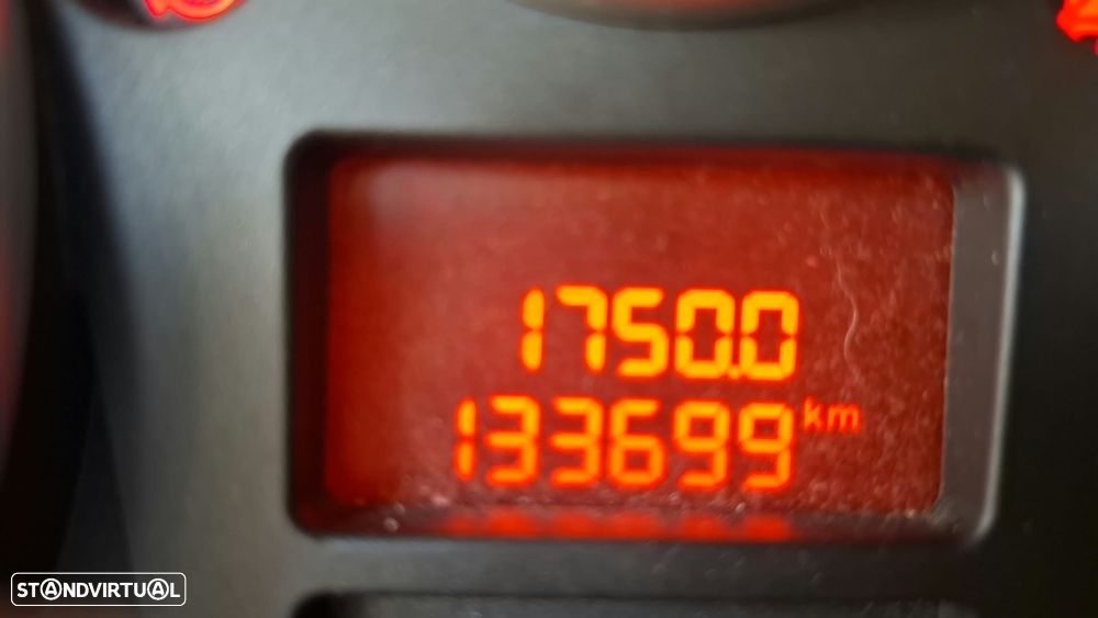 Peugeot 207 1.4 16V Trendy - 9