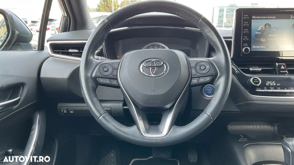 Toyota Corolla 1.8 HSD Business - 17