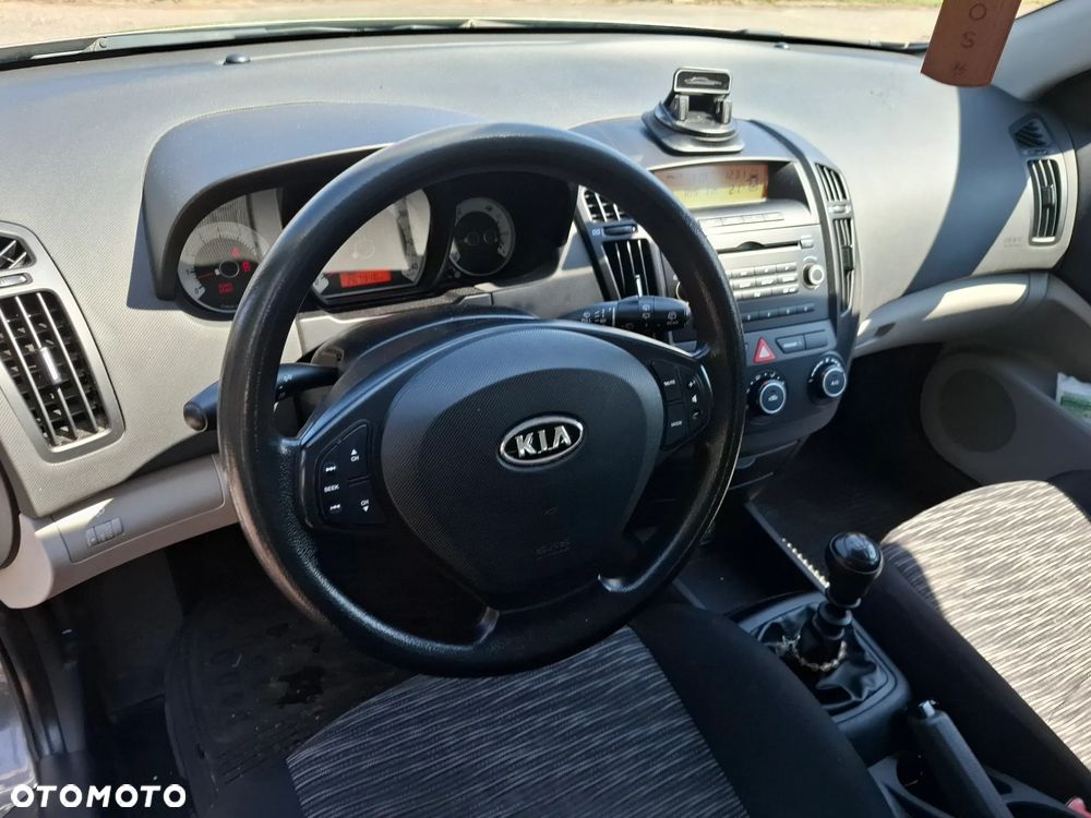 Kia Ceed 1.4 Comfort - 9