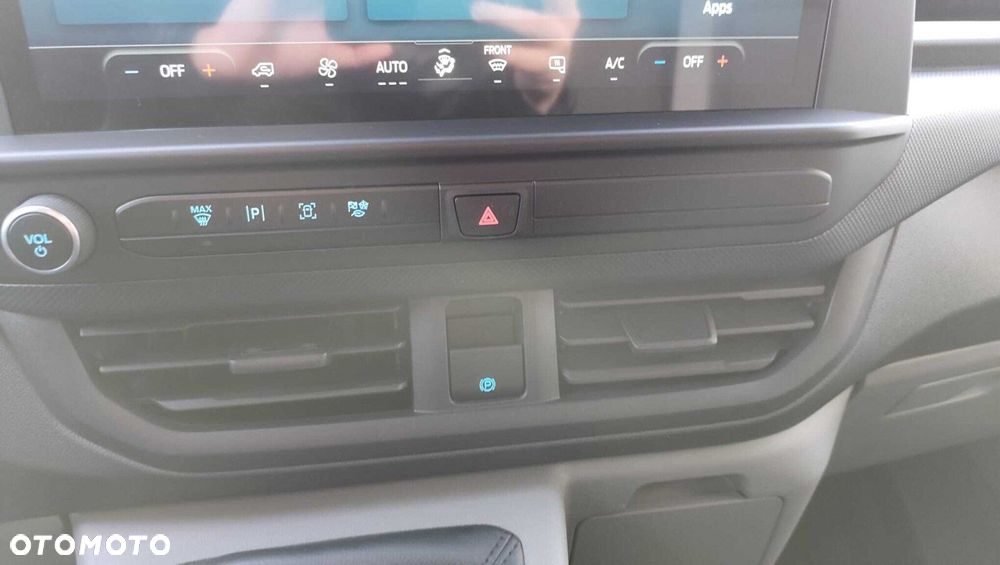 Ford transit-custom Ford Transit Custom Brygadowy 2.0l Diesel 150 KM MANUAL - 16