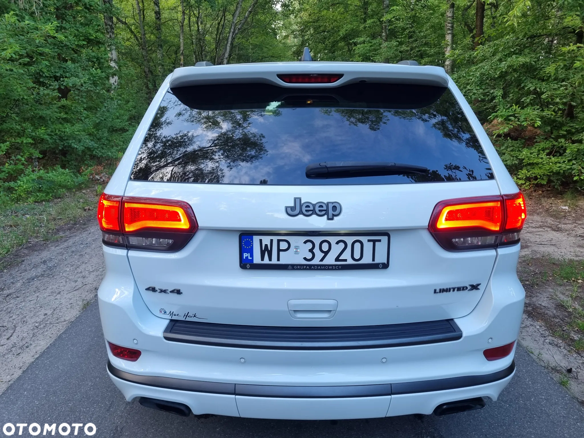 Jeep Grand Cherokee - 8