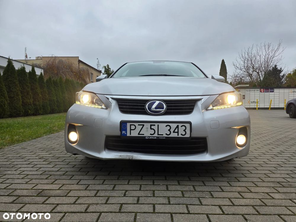 Lexus CT - 4