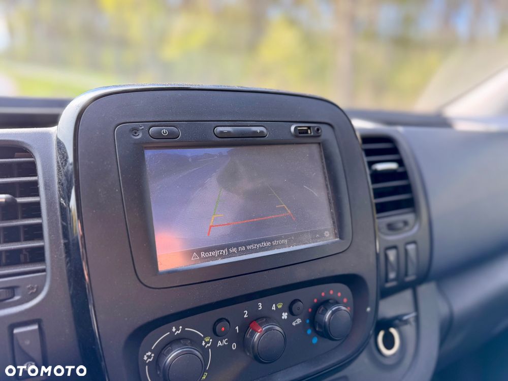 Opel Vivaro - 22