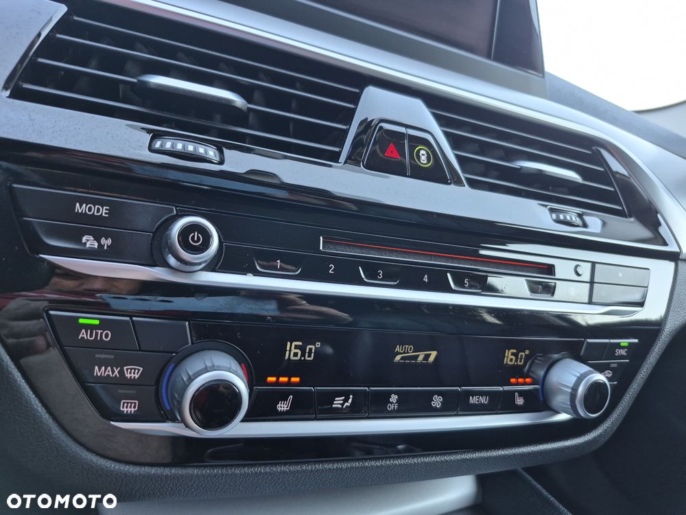 BMW Seria 5 520d Sport - 21