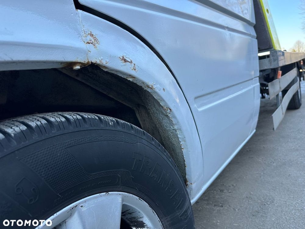 Mercedes-Benz Sprinter - 15