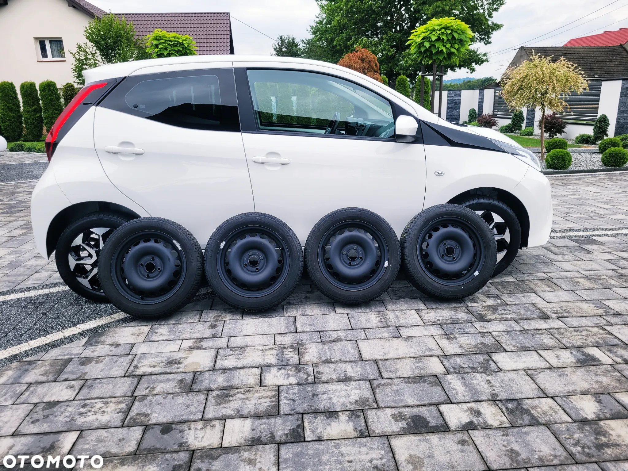 Toyota Aygo x-play connect - 3