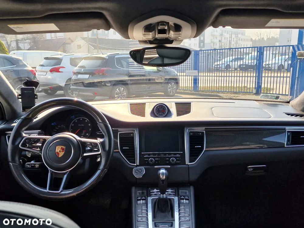 Porsche Macan Turbo PDK - 12