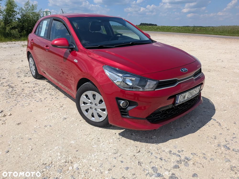 Kia Rio 1.2 L - 2