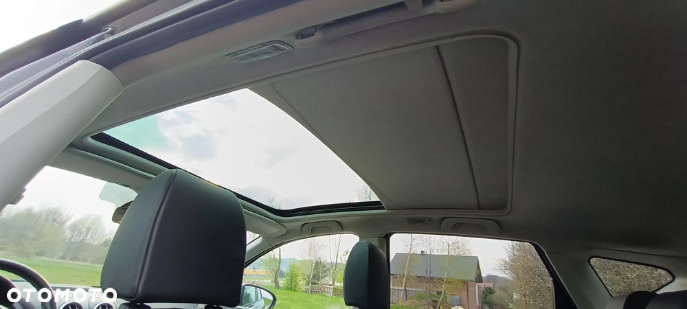 Nissan Qashqai 2.0 dCi 4 x 4 DPF tekna - 29