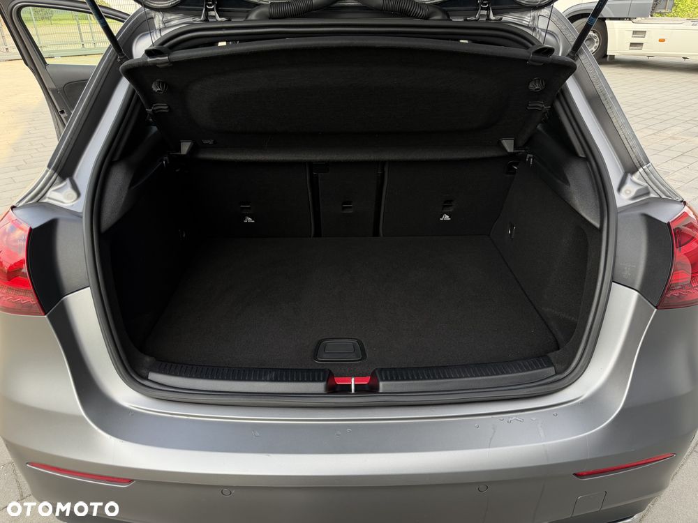 Mercedes-Benz Klasa A 250 e PHEV AMG Line 8G-DCT - 9