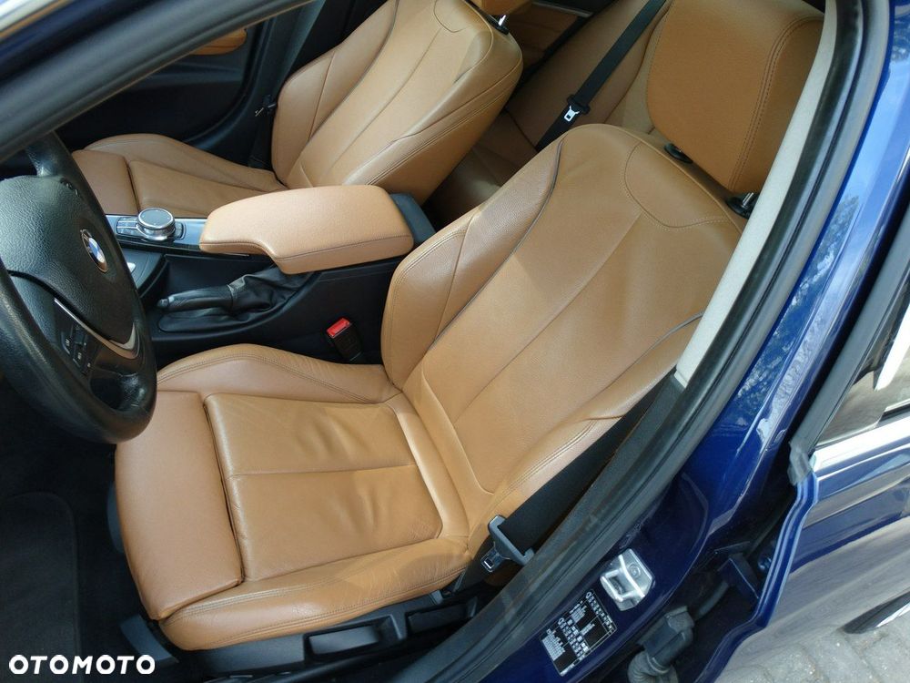 BMW Seria 3 320d Luxury Line - 19