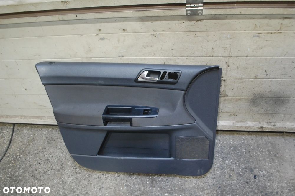 TAPICERKA BOCZEK DRZWI LEWY PRAWY PRZÓD VW POLO IV 9N 5D 6Q4867011 6Q4867012 - 9