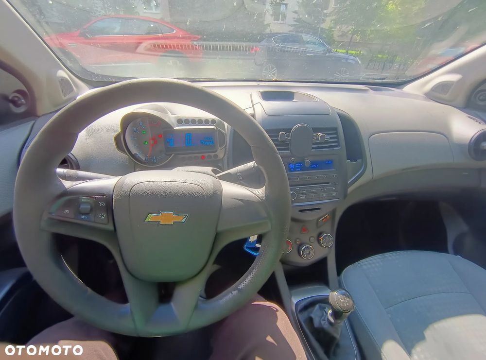 Chevrolet Aveo - 2