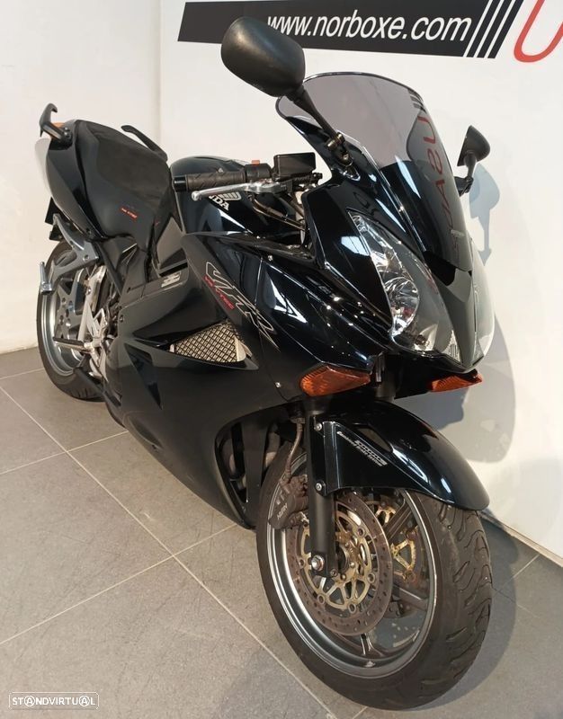Honda VFR 800 - 4