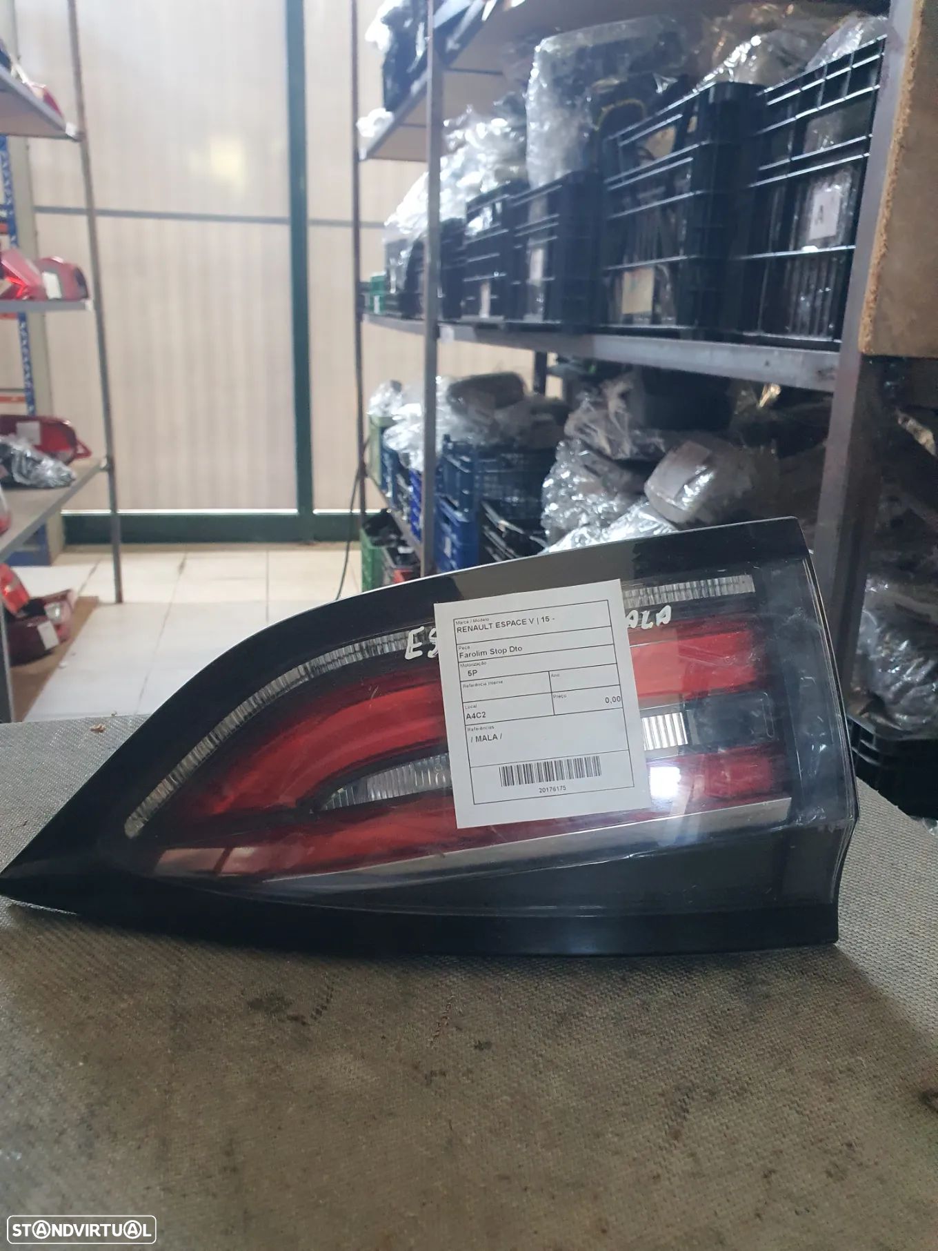 FAROLIM DIREITO MALA RENAULT ESPACE V / 265550227R - 1