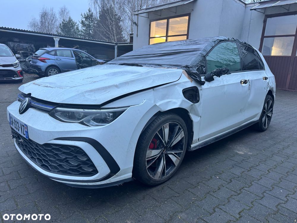 Volkswagen Golf 1.4 GTE Plug-In-Hybrid DSG - 2