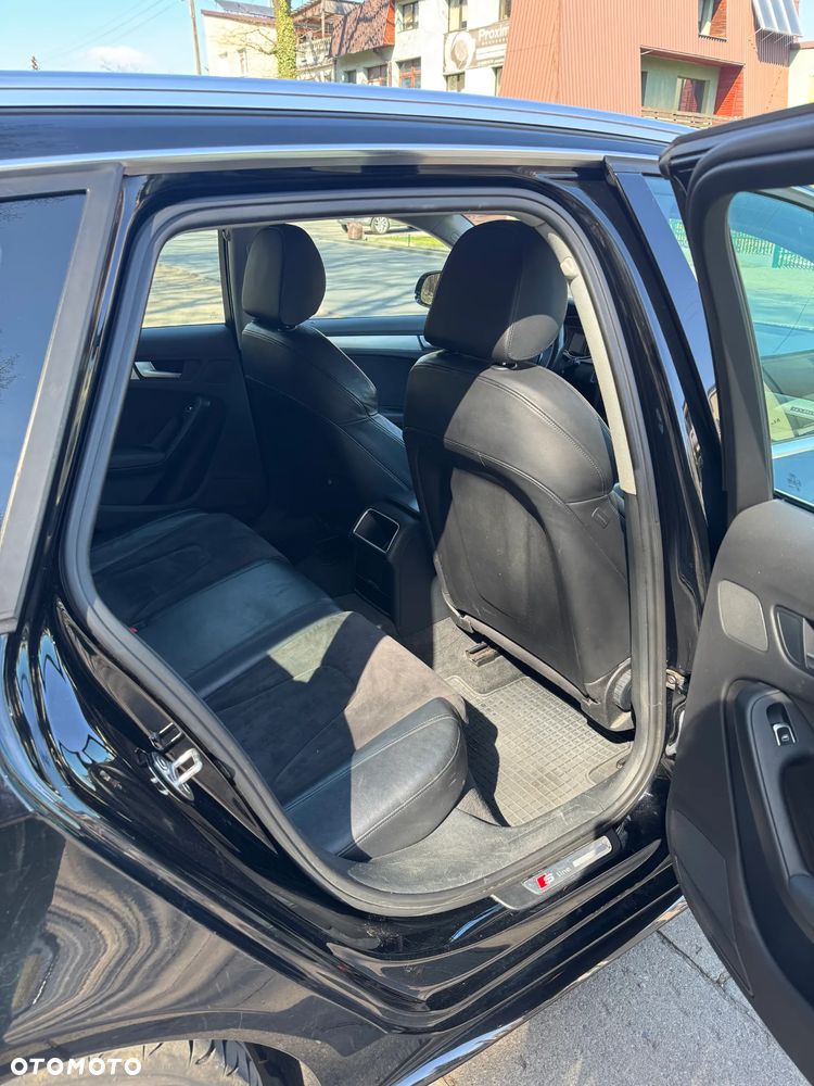 Audi A4 Avant 2.0 TDI Quattro S tronic - 30