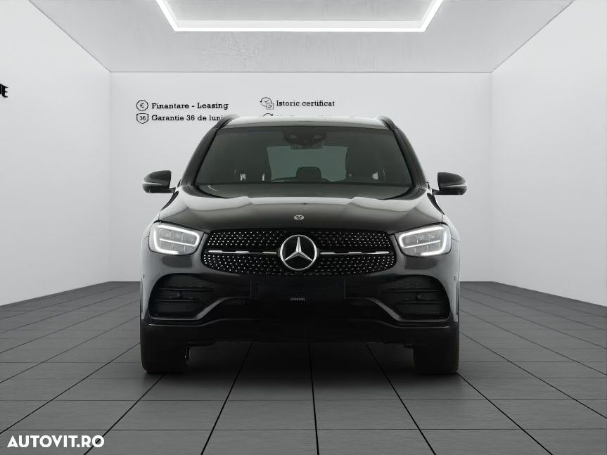 Mercedes-Benz GLC 300 e 4Matic 9G-TRONIC AMG Line - 2