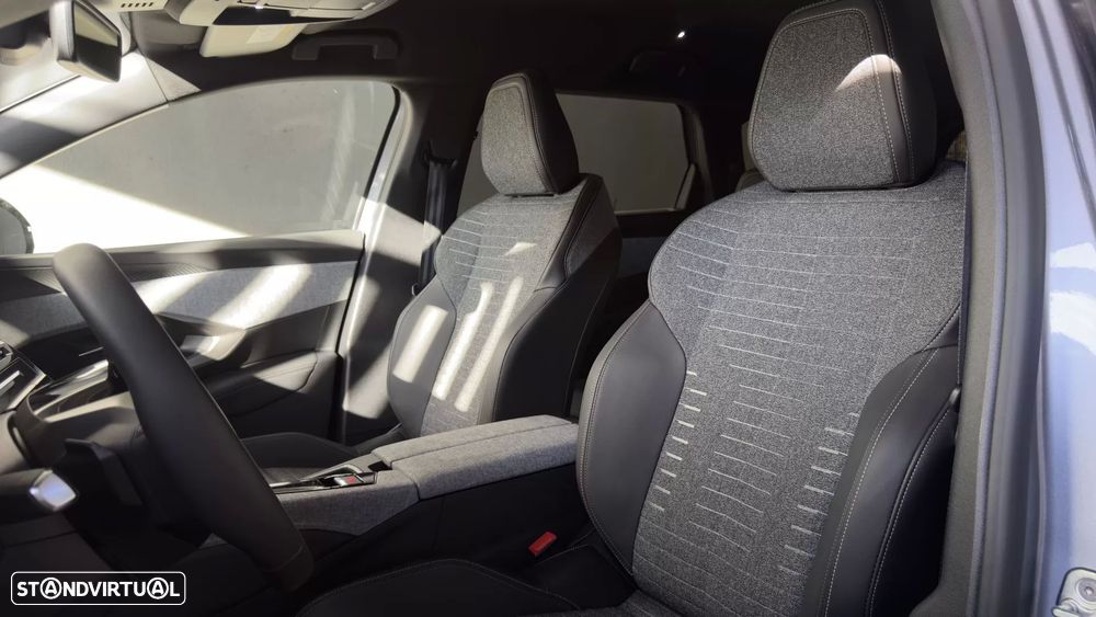 Peugeot E-5008 73 kWh Allure - 19