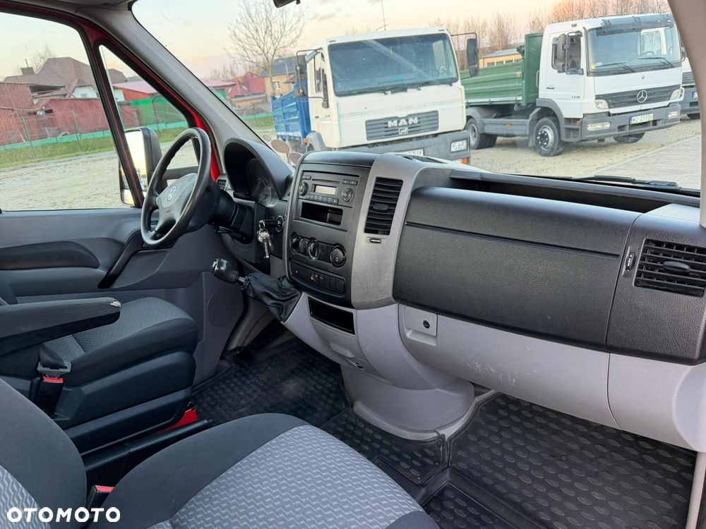 Volkswagen Crafter, Bliźniak, Doka 5/6 osób, Dźwig HMF 500kg - 12