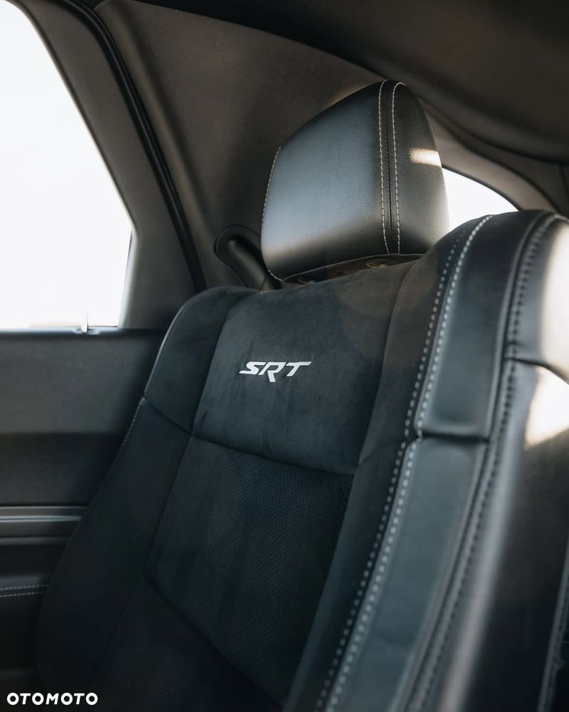 Dodge Durango 6.4 SRT - 8