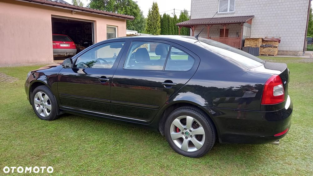 Skoda Octavia 1.6 Elegance - 15