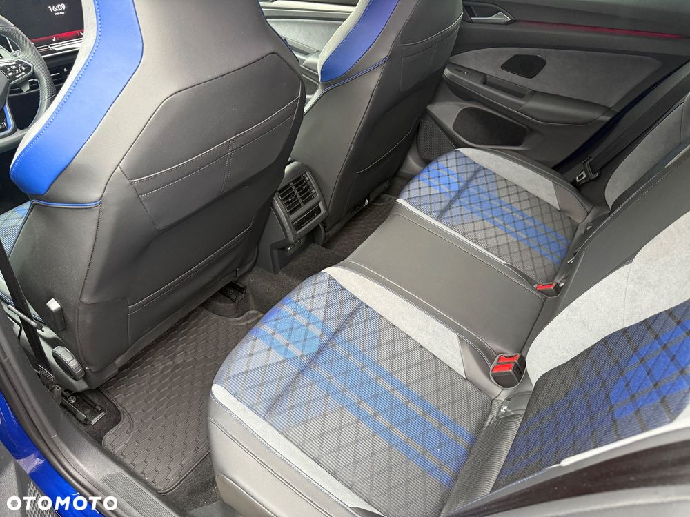 Volkswagen Golf 2.0 TSI 4Motion R DSG - 9