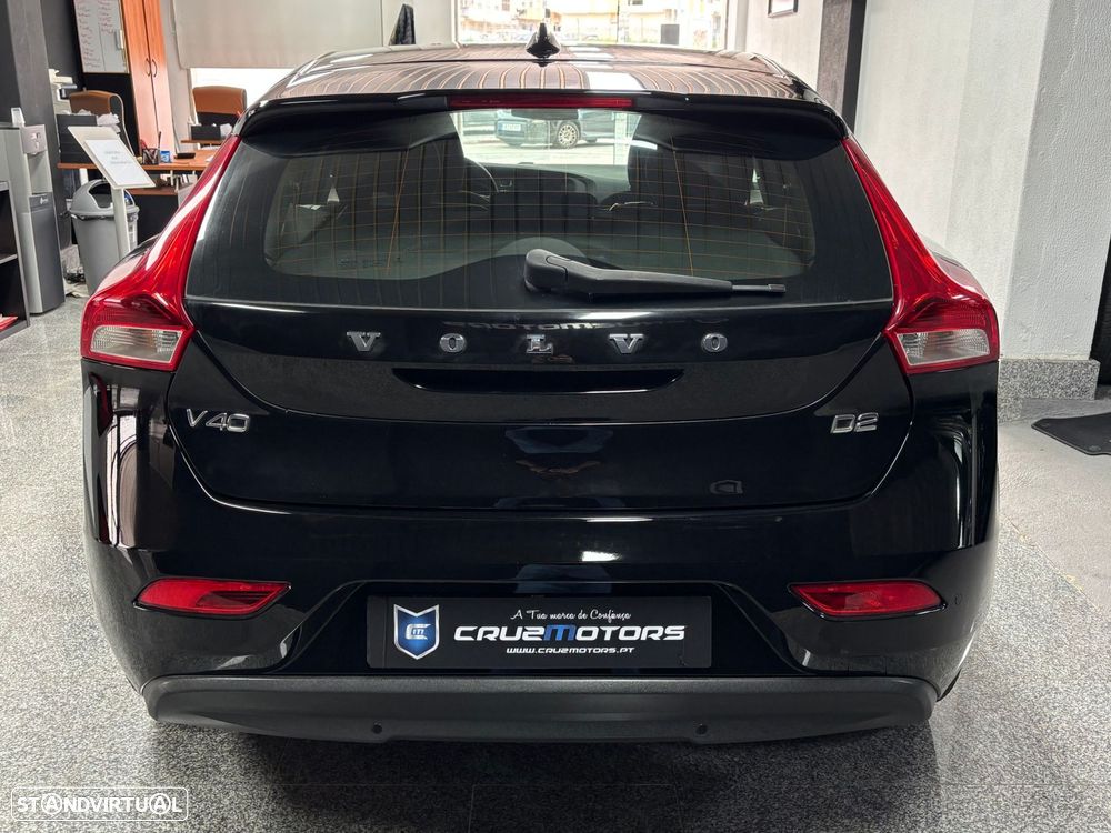 Volvo V40 2.0 D2 Momentum Eco - 7