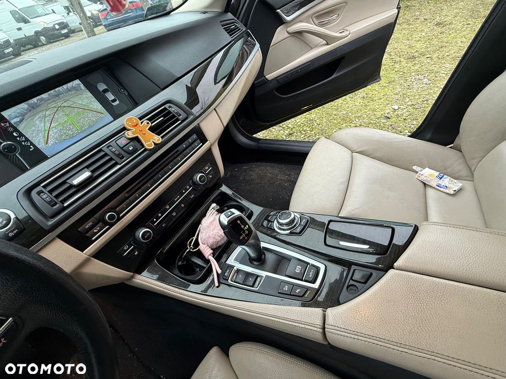 BMW Seria 5 535d xDrive Luxury Line - 14
