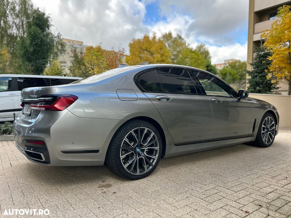 BMW Seria 7 745e - 18