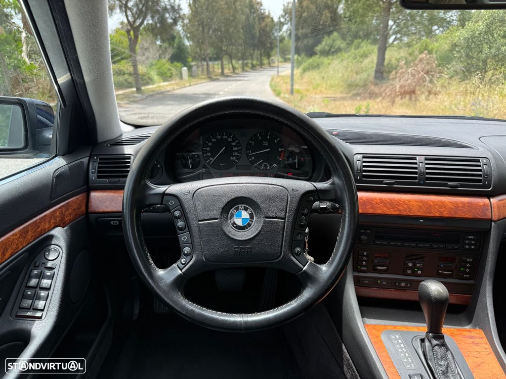 BMW 730 - 27