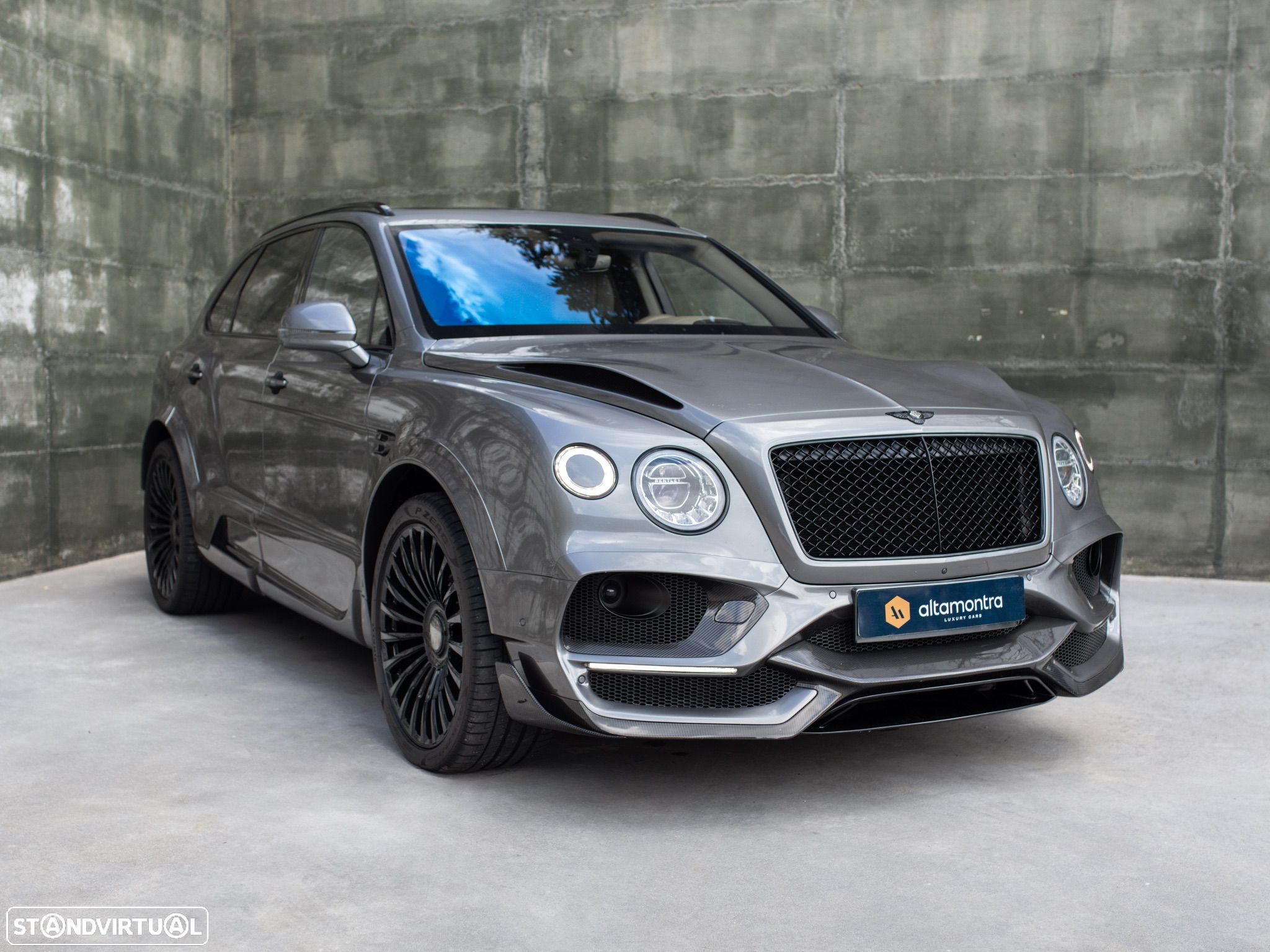 Bentley Bentayga V8 - 1