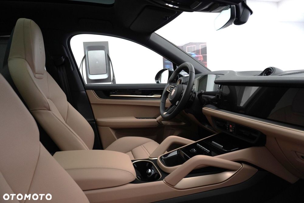 Porsche Cayenne - 29