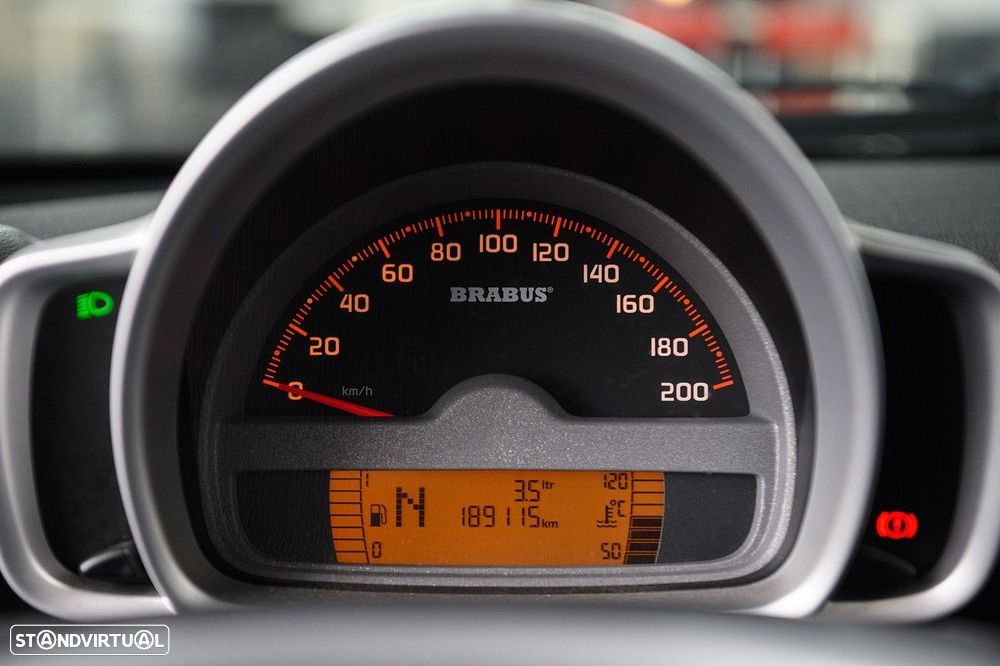 Smart Fortwo Cabrio 1.0 T Brabus Xclusive - 32