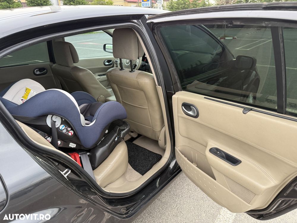 Renault Megane 1.5 dCi Authentique - 13