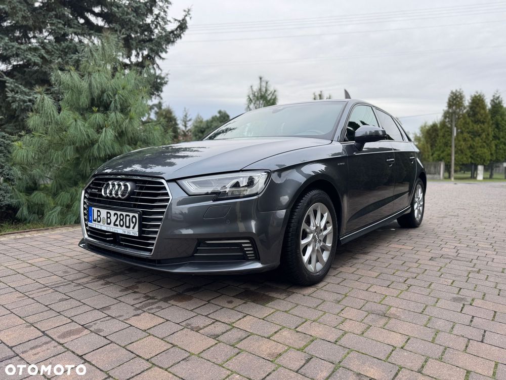 Audi A3 Sportback 1.4 TFSI e-tron Sport S tronic - 1