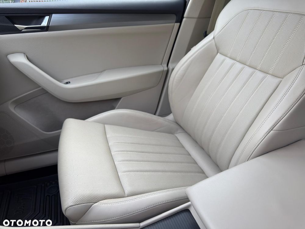 Skoda Superb 2.0 TDI DSG Style - 21