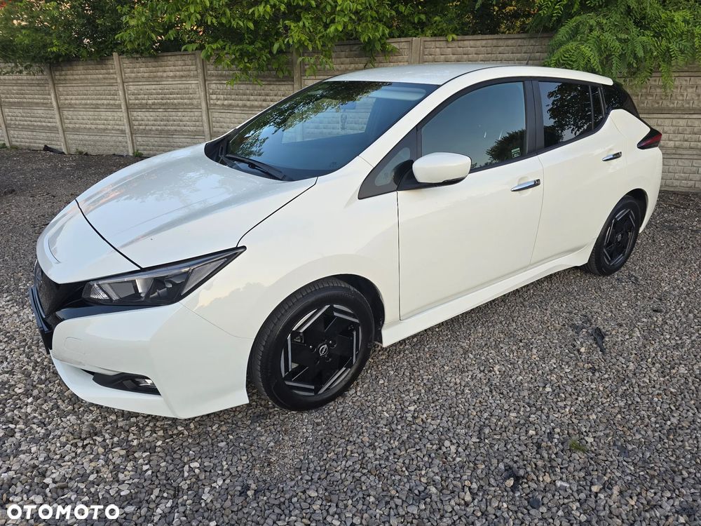 Nissan Leaf - 2