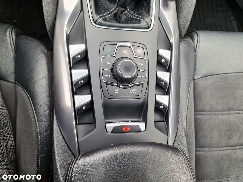 Citroën DS5 1.6 BlueHDi SoChic - 29