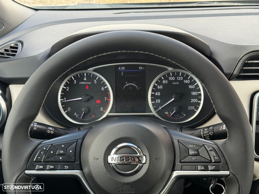 Nissan Micra 1.0 IG-T N-Design Black P:Navi CVT - 11