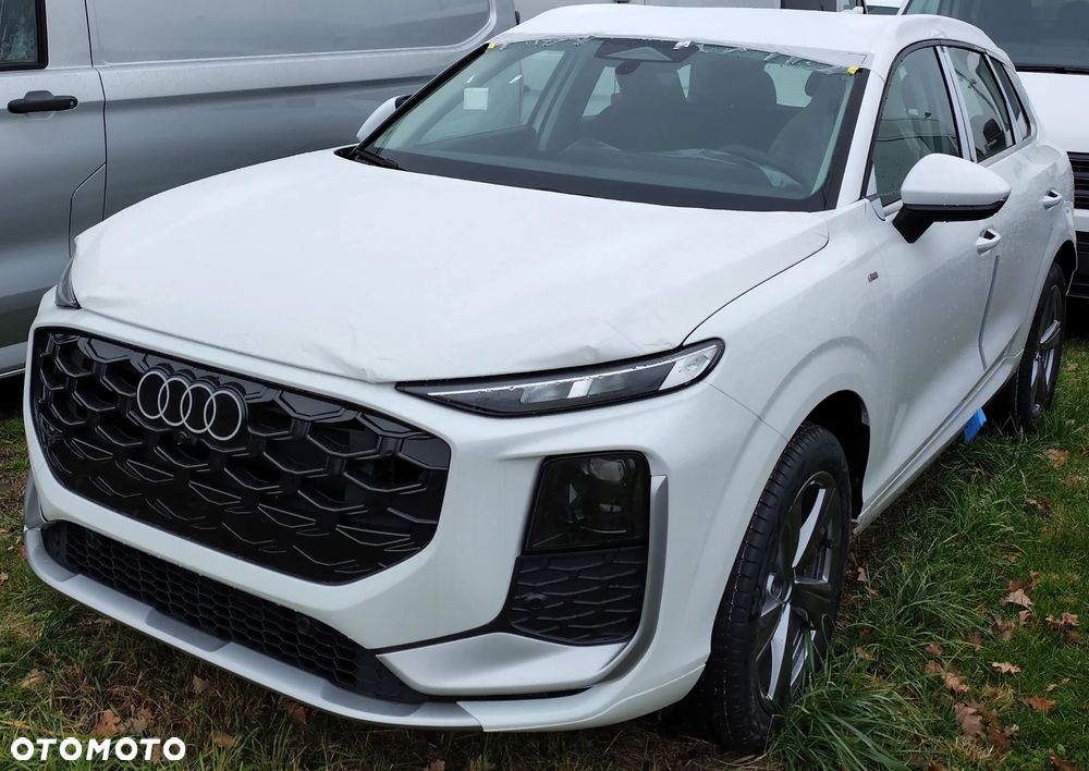 Audi Q3 TFSI 110 kW - 1