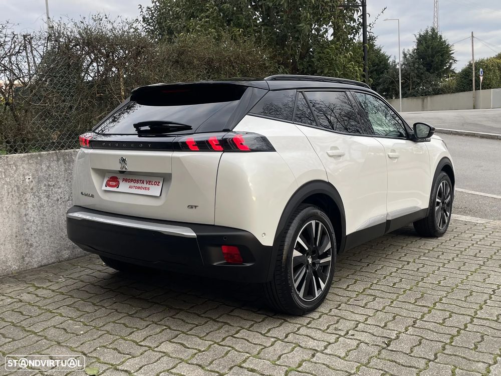 Peugeot e-2008 GT Pack - 4