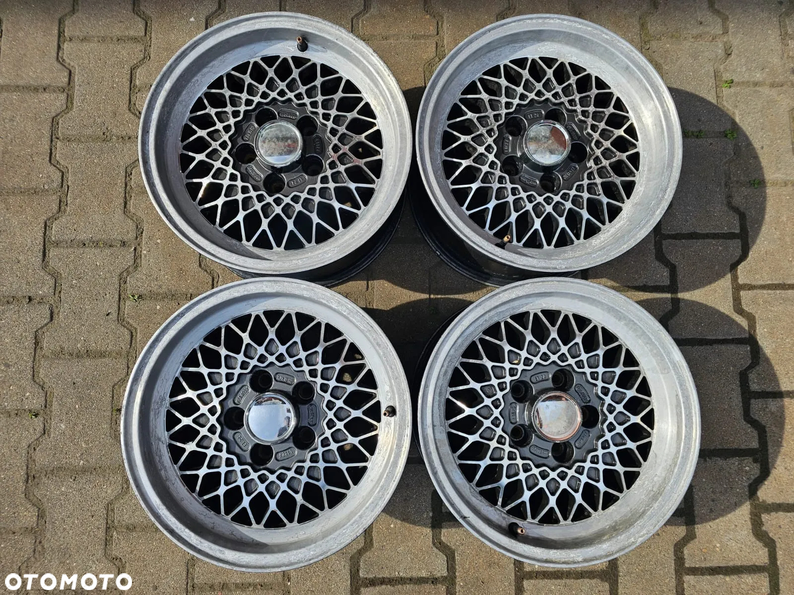 Melber Mesh BBS Mercedes-Benz W107 W116 W123 W124 W126 W201 / KBA 40990 / 7Jx15 ET24 5x112 - 4
