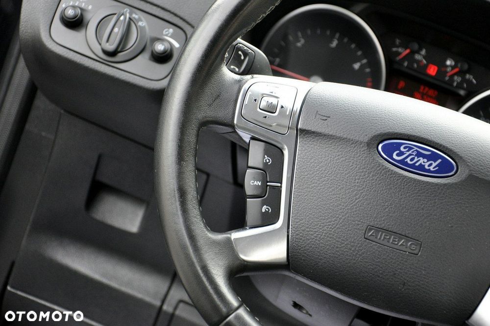 Ford S-Max 2.0 TDCi DPF Titanium X - 36