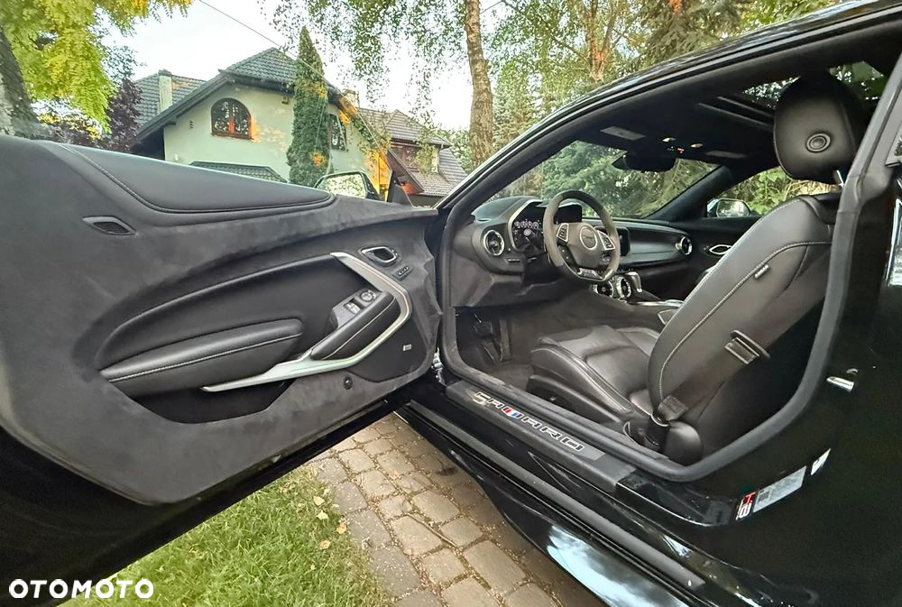 Chevrolet Camaro Coupe Touring 6.2 V8 - 21