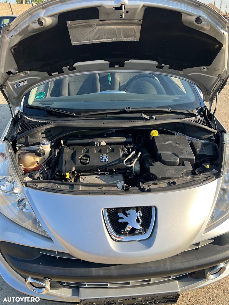 Peugeot 207 - 6