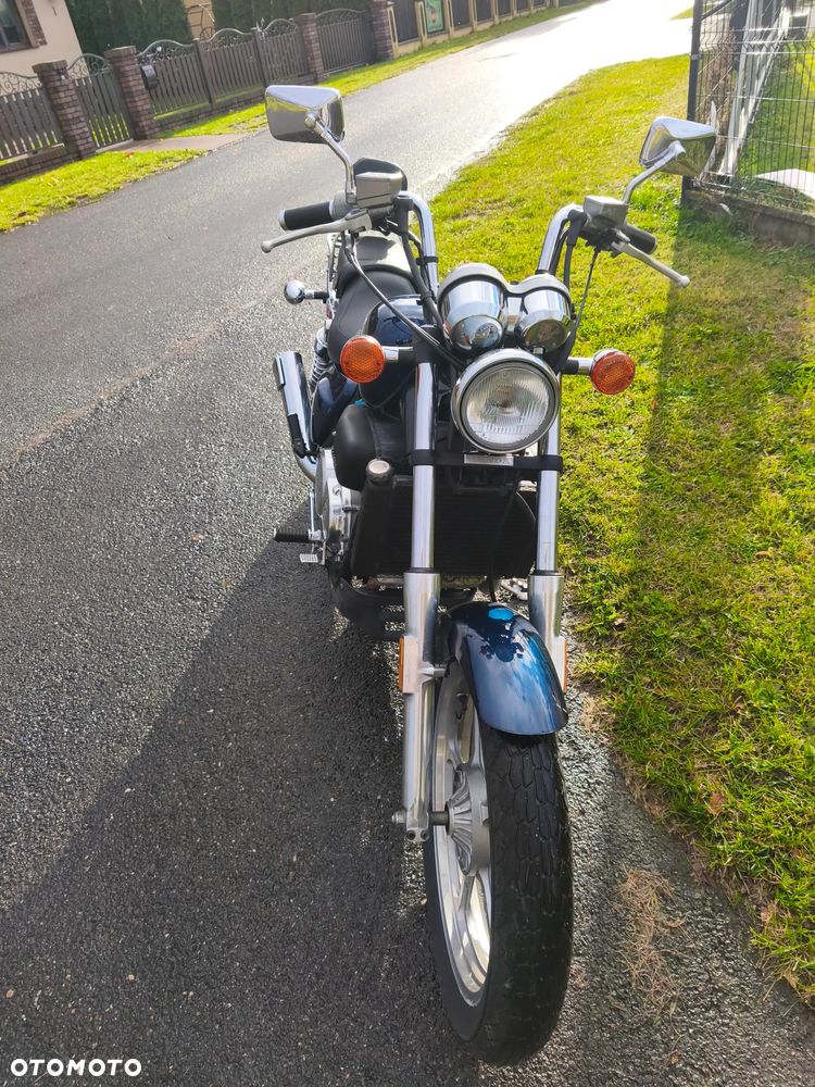 Honda VF - 4