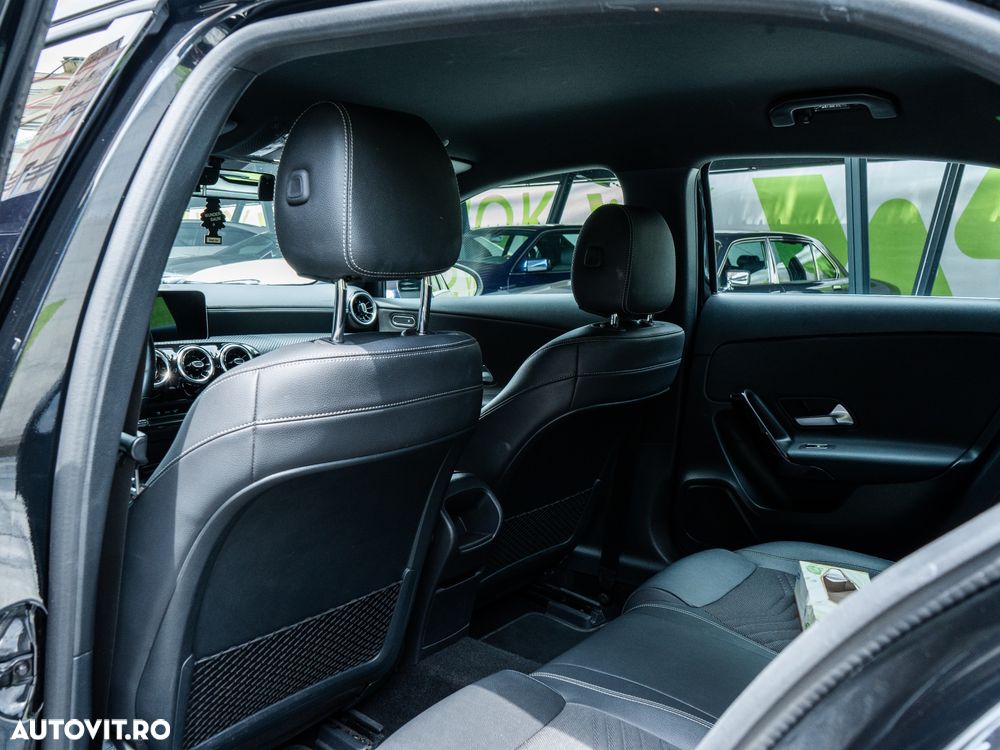Mercedes-Benz A 200 - 30